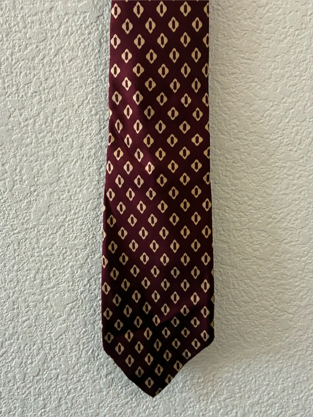 CHRISTIAN DIOR GEOMETRIC DESIGN SILK NECKTIE